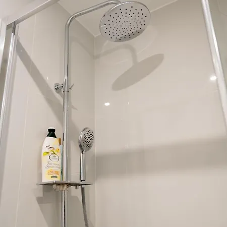 Ajraghi Apartamento